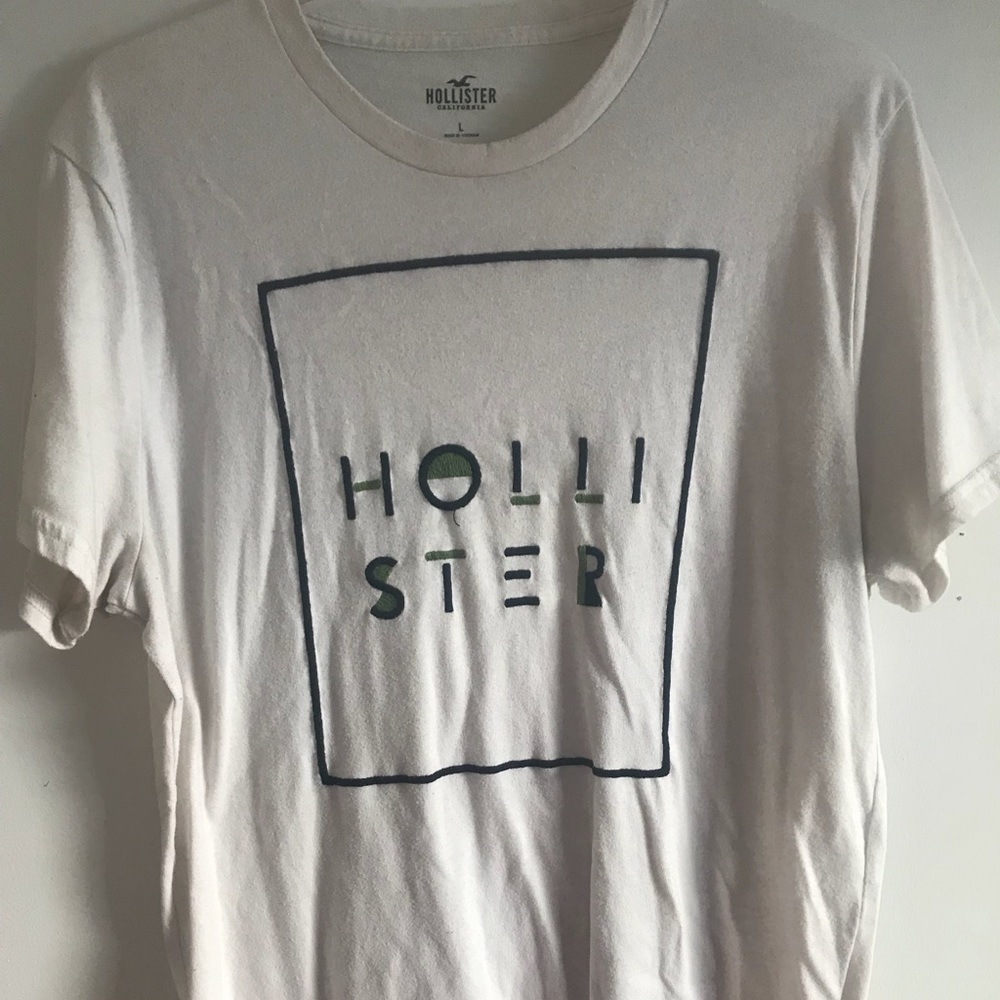 Hollister short sleeve tee shirt